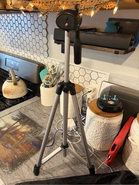 Targus Lightweight Silver Tripod Stand for Home and Kitchen Use